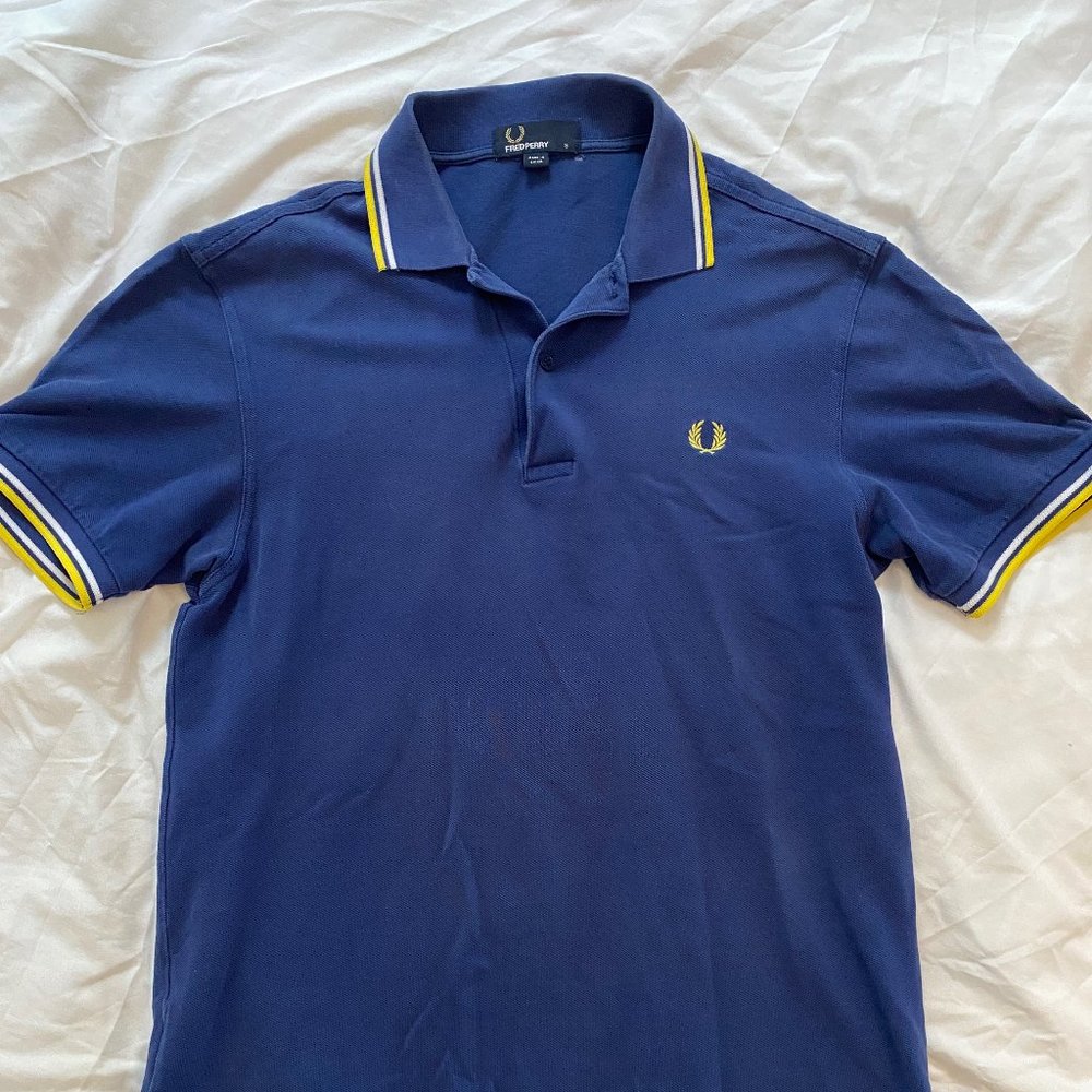Fred Perry Polo Shirt Men's S Dark Blue w/Twin Tipped Yellow and White